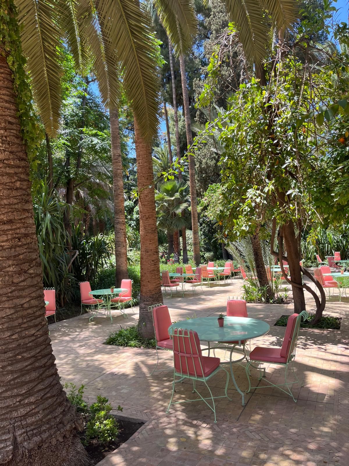 Jardins et déjeuner en terrasse à l'Es Saadi